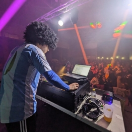 DJ AMY